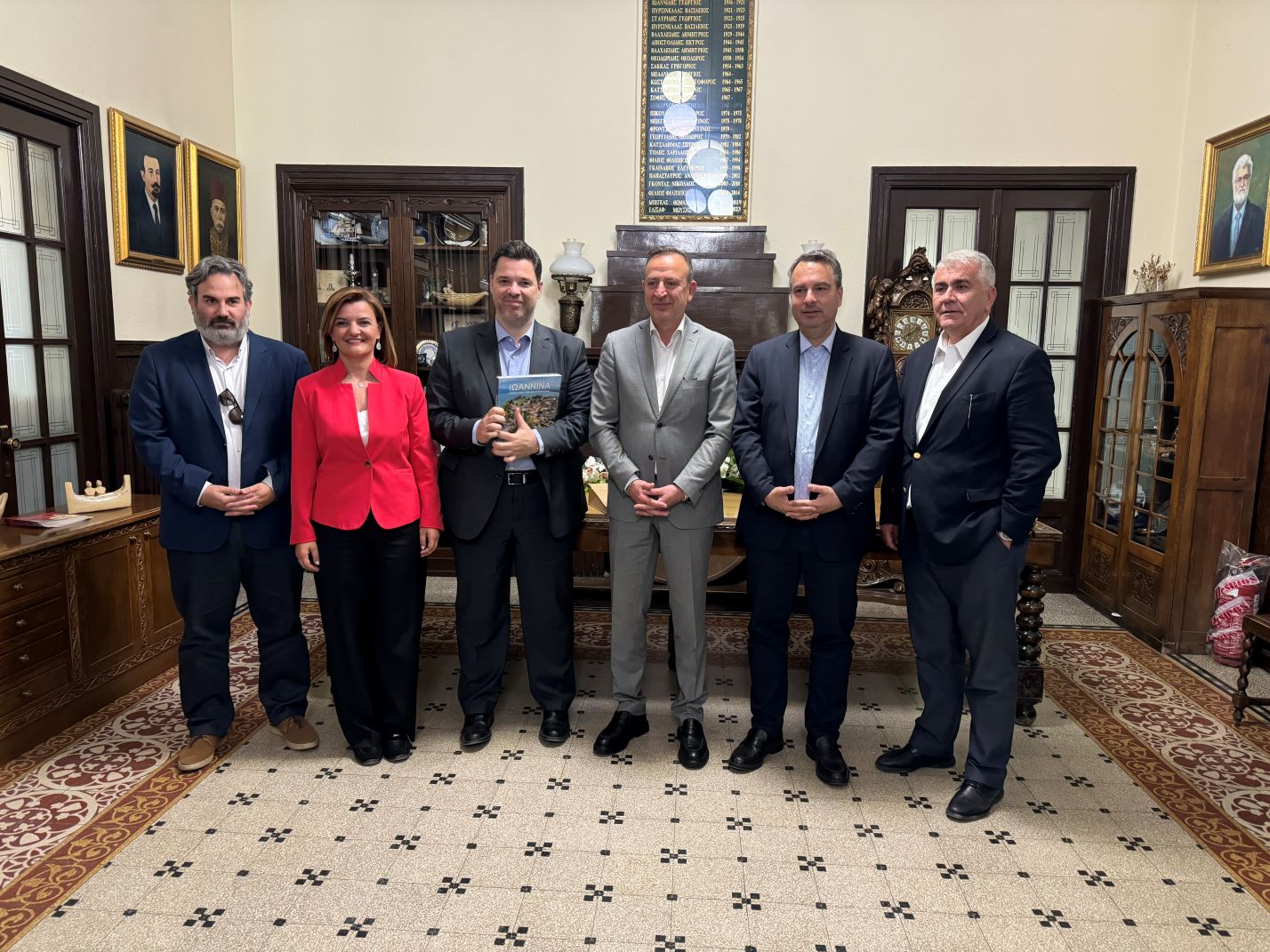 Συνάντηση του δημάρχου Ιωαννίνων με τον υφυπουργό παρά τω πρωθυπουργώ, Θανάση Κοντογεώργη